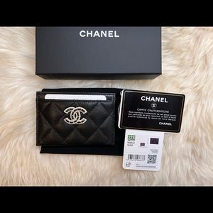 *SOLD* Chanel 22S Black Caviar Flat Card Holder With Large Crystal CC Light Gold